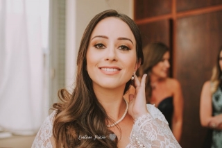 Make of da Dra. Thalita Corrêa Rezende