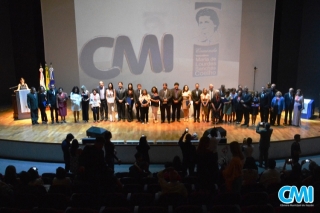Vereadores itajubenses homenageiam mulheres com a Comenda Ma