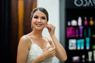 Make Off da Isabela Brandao Junqueira