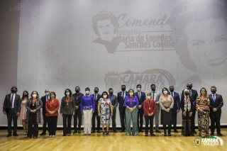 Câmara homenageia mulheres com Comenda Vereadora Maria de L