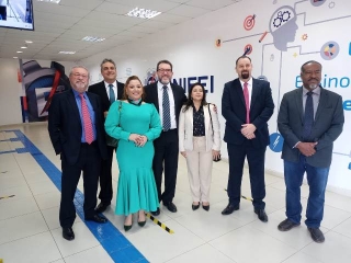 Bastidores

Ministro da Educação visita UNIFEI para inau
