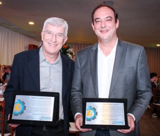 SIMMMEI realiza jantar empresarial com homenagem