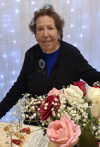 Sra. Cacilda Tibúrzio Megale comemorou 98 anos de vida