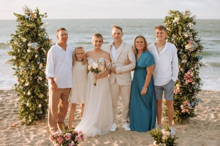 O casamento de Laís Prado Bosco e Noah Myers na Praia da Ma