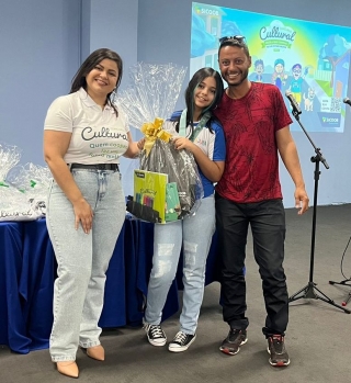 SICOOB SUDESTE MAIS PREMIA ALUNOS VENCEDORES DO CUNCURSO CUL