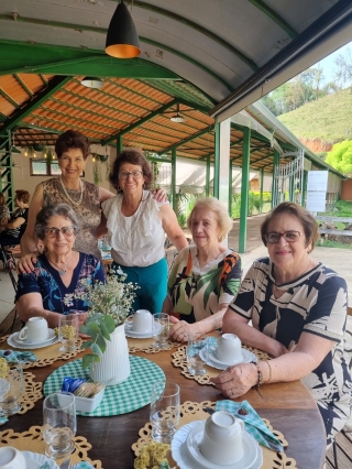 5º Chá Beneficente das Amigas do Bem