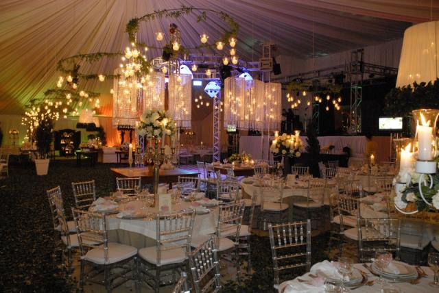 O Casamento dos Sonhos no Jardim Francês.