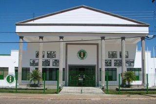 Faculdade de Medicina de Itajubá em noite de homenagens.