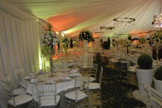 O Casamento dos Sonhos no Jardim Francês.